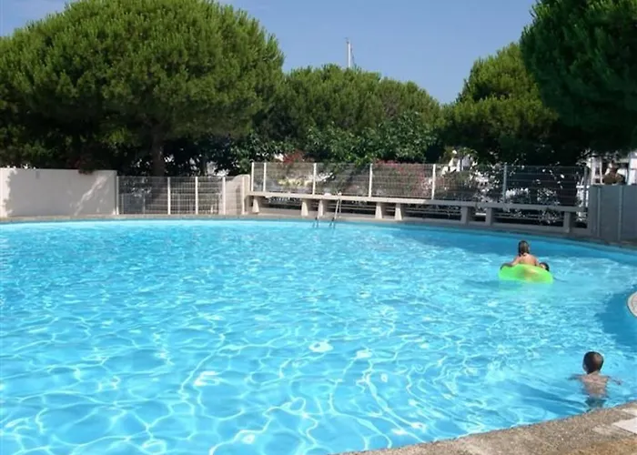 Cosy Avec Piscine Et Parking, 4 Couchages, Proche - - Fr-1-250-196 *